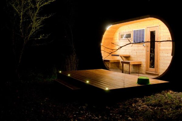 sauna ovale con illuminazione