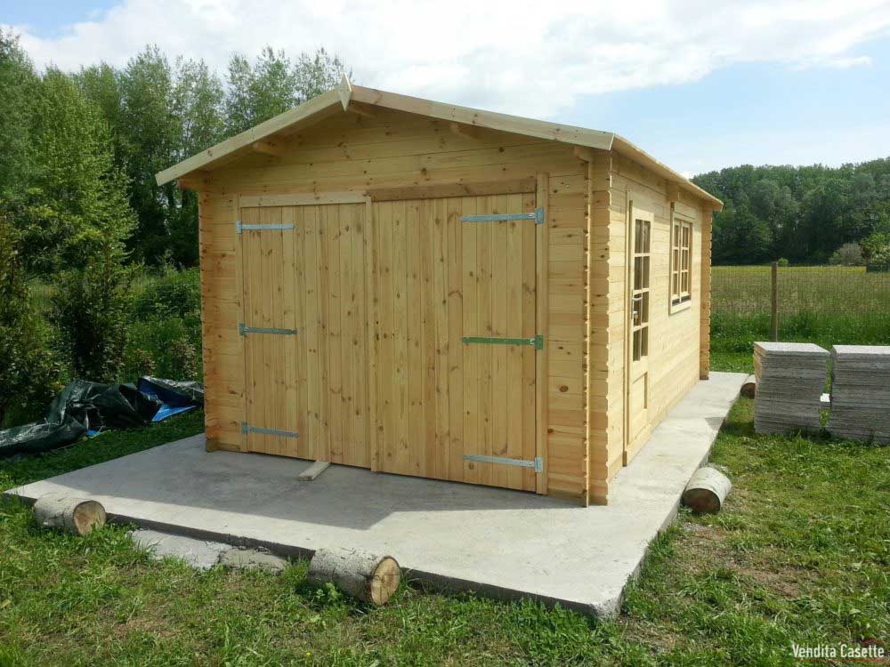 garage auto in legno 320x520