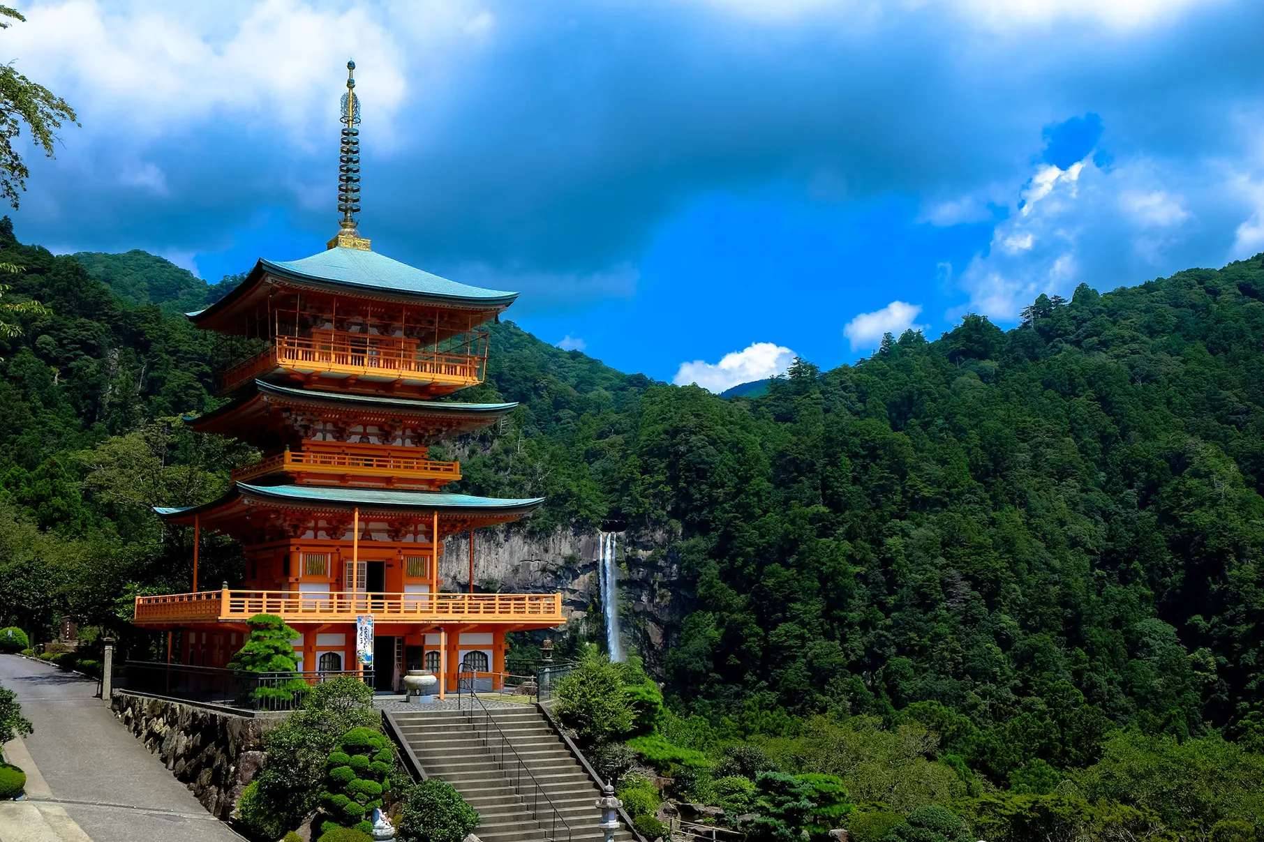 Pagoda in legno